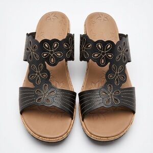 Skechers Calli Beverlee - Garden Picnic wedge sandals. Women’s Size 10 EUC